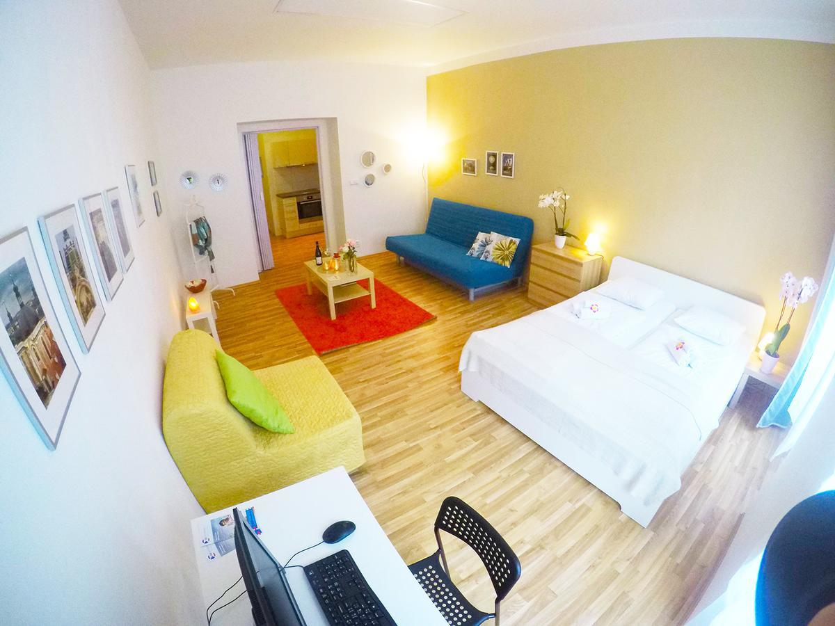 Lidicka Apartment Прага Екстериор снимка