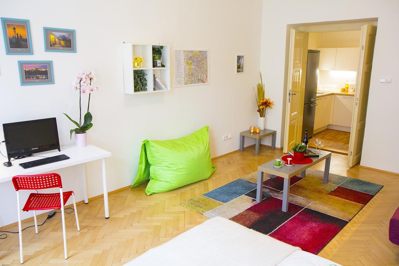 Lidicka Apartment Прага Екстериор снимка