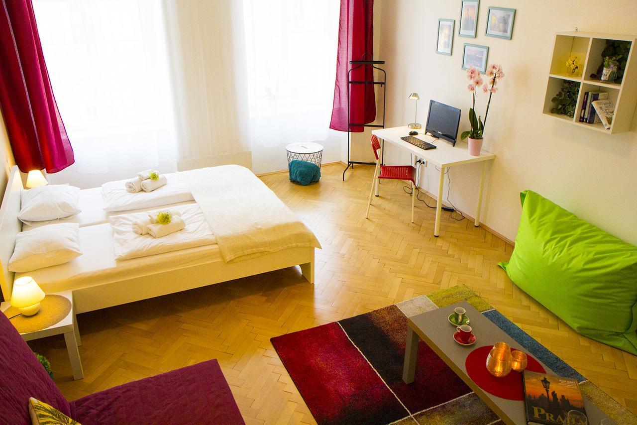 Lidicka Apartment Прага Екстериор снимка