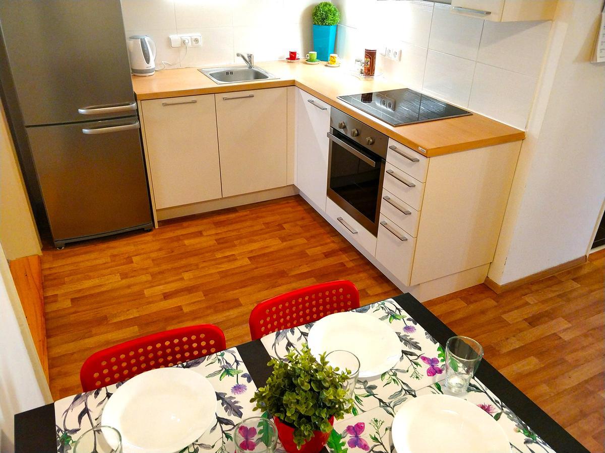 Lidicka Apartment Прага Екстериор снимка