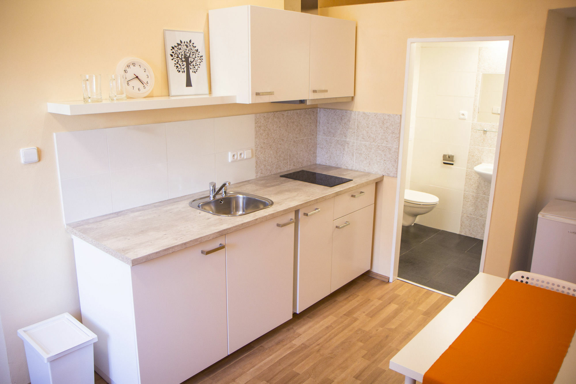 Lidicka Apartment Прага Екстериор снимка