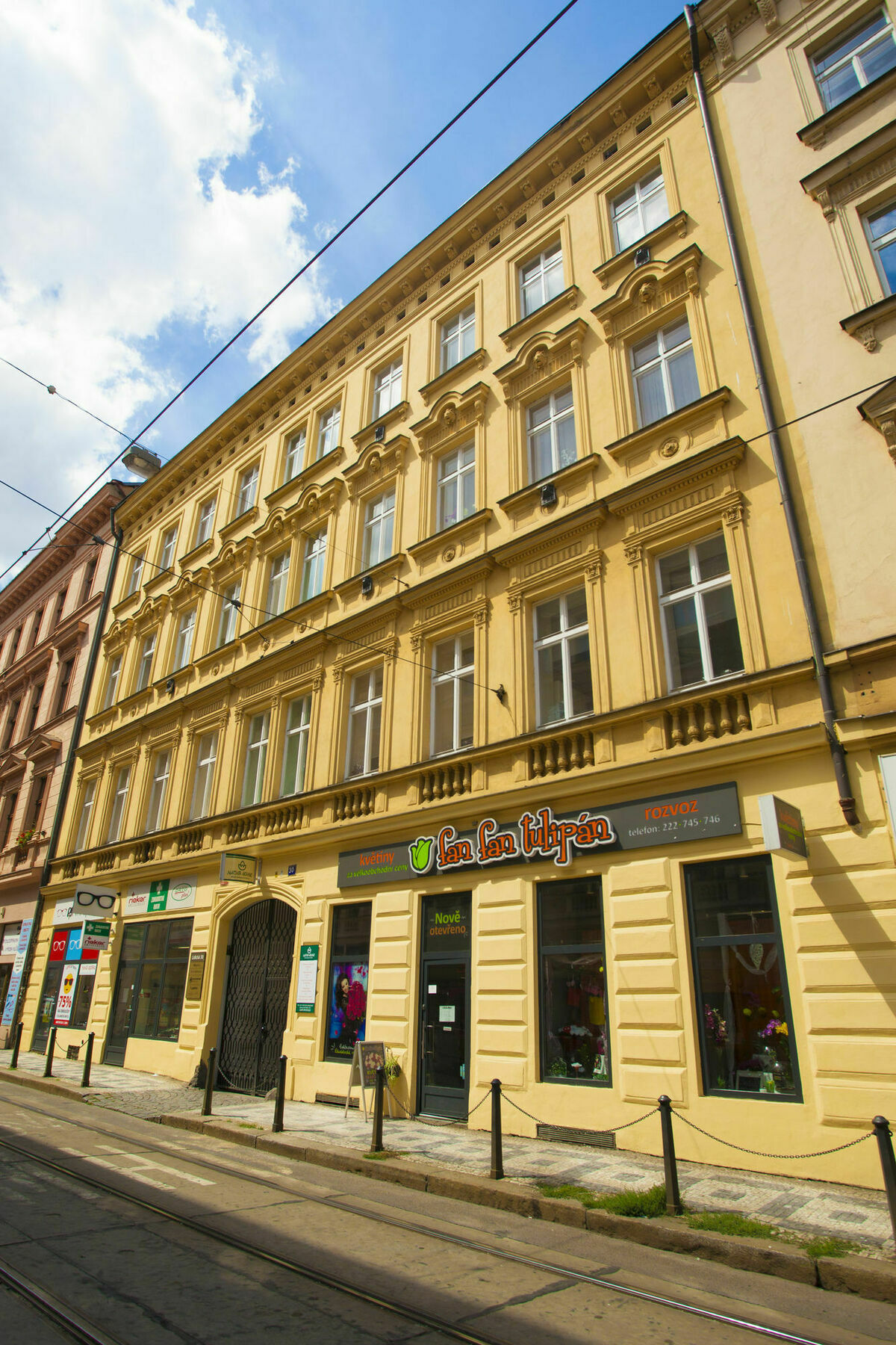 Lidicka Apartment Прага Екстериор снимка